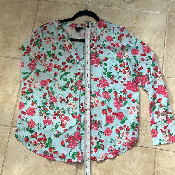 NWT SP Ann Taylor Woman’s Blouse - Picture 4 of 5